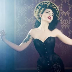 Überbrust-Korsett Mit Verlängerung über Die Hüfte Und Geschwungenem Saum -Corset Story BURWTA1315JBK f548502a 840c 4744 82f9 a2b612e7c027