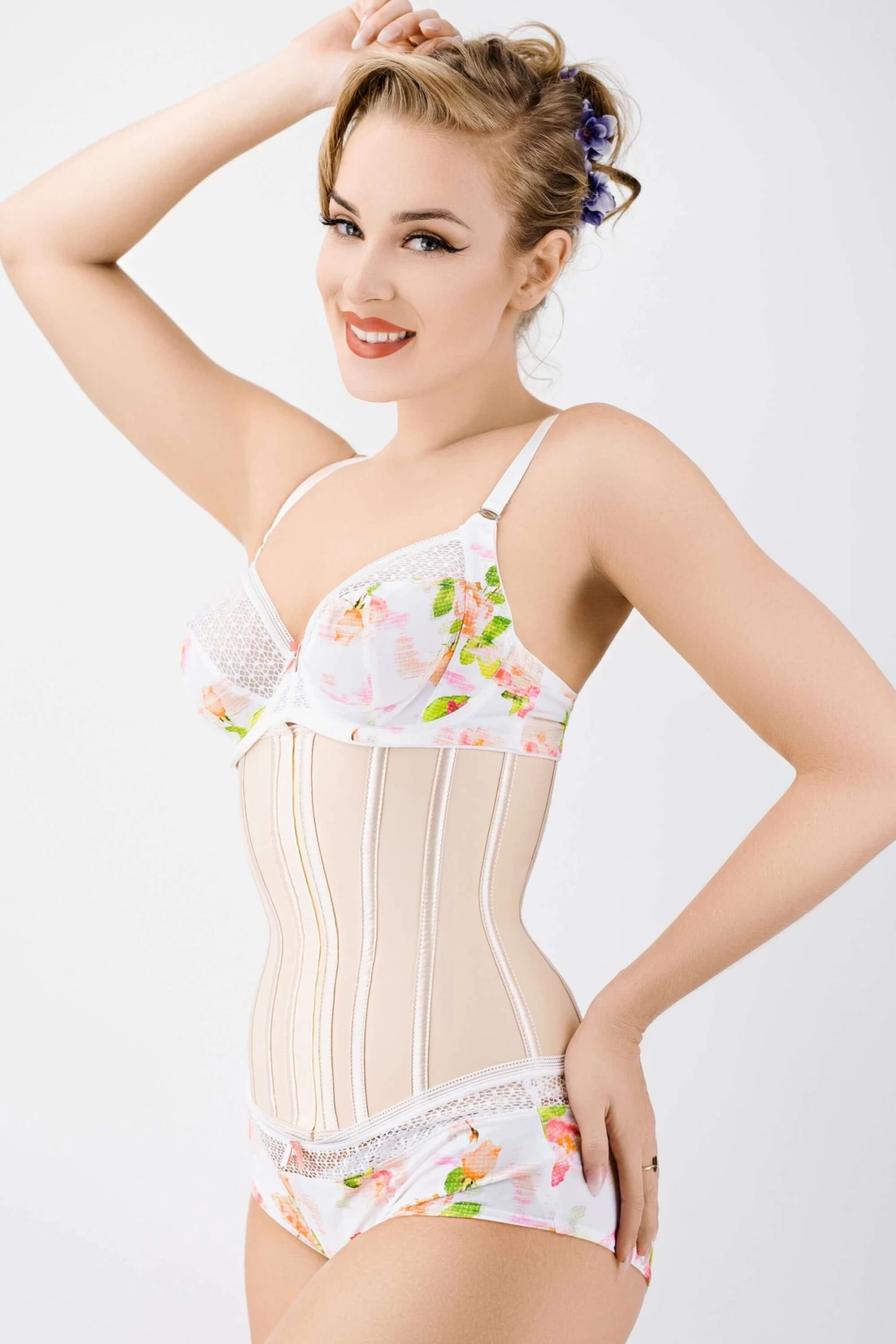 Corset Story Unterbrust Korsett Aus Latex, Beige 4 Corset Story Unterbrust Korsett Aus Latex, Beige – Bild 4