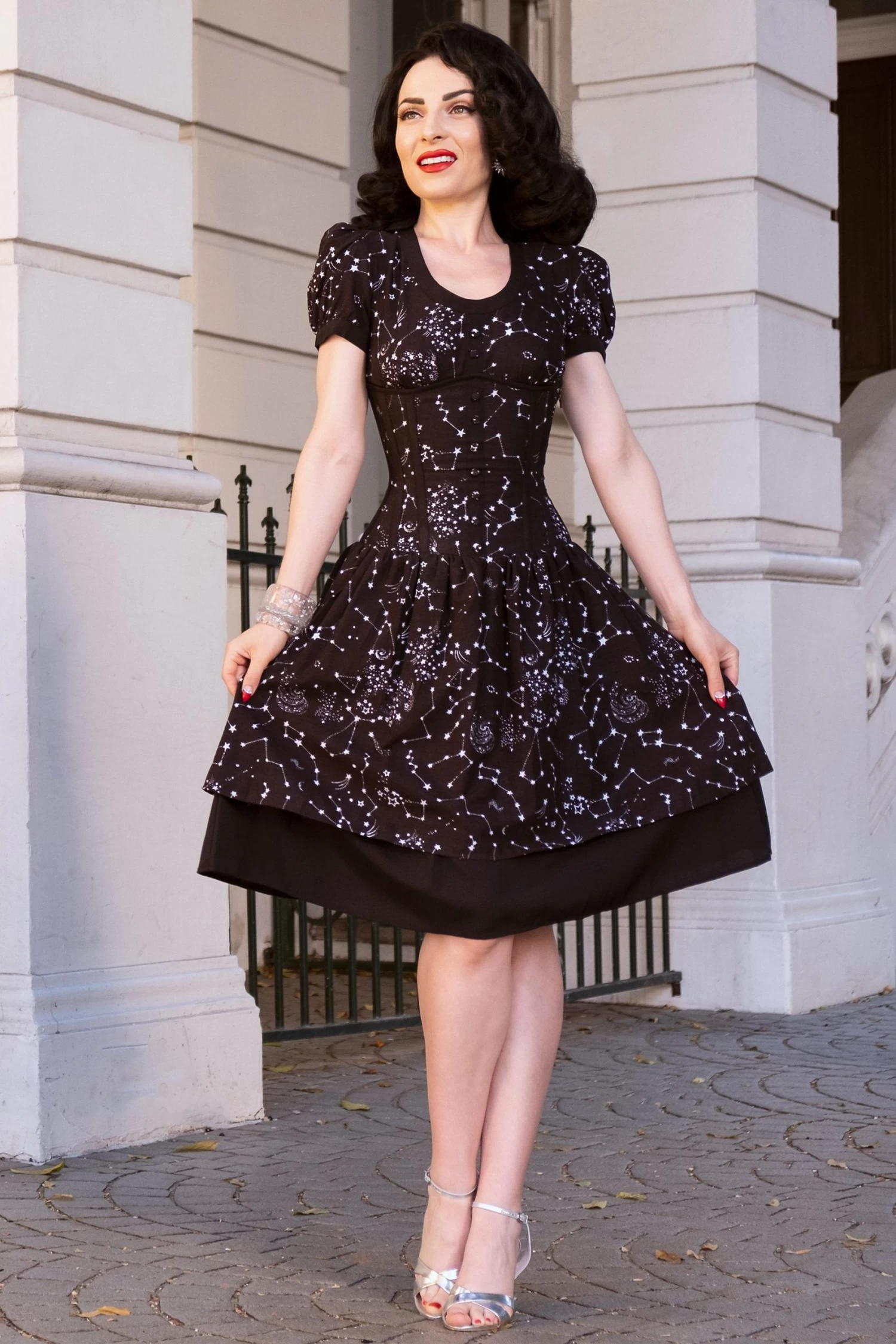 Schwarzes Astronomie Print Korsettkleid 1 Schwarzes Astronomie Print Korsettkleid