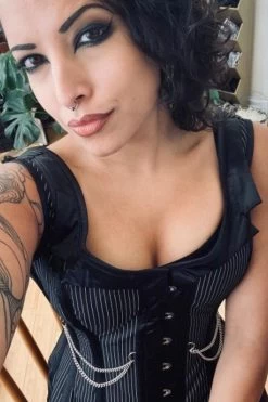 Westenkorsett Mit Nadelstreifen -Corset Story WTS836 Customerpic May2021